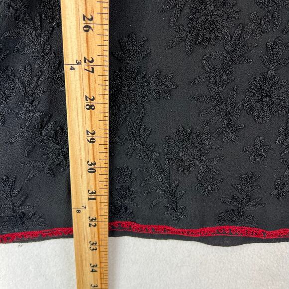 Averi Wearable Art Women's Black and Red Embroidered Short Sleeve Top 40 (US 10) - Picture 7 of 8